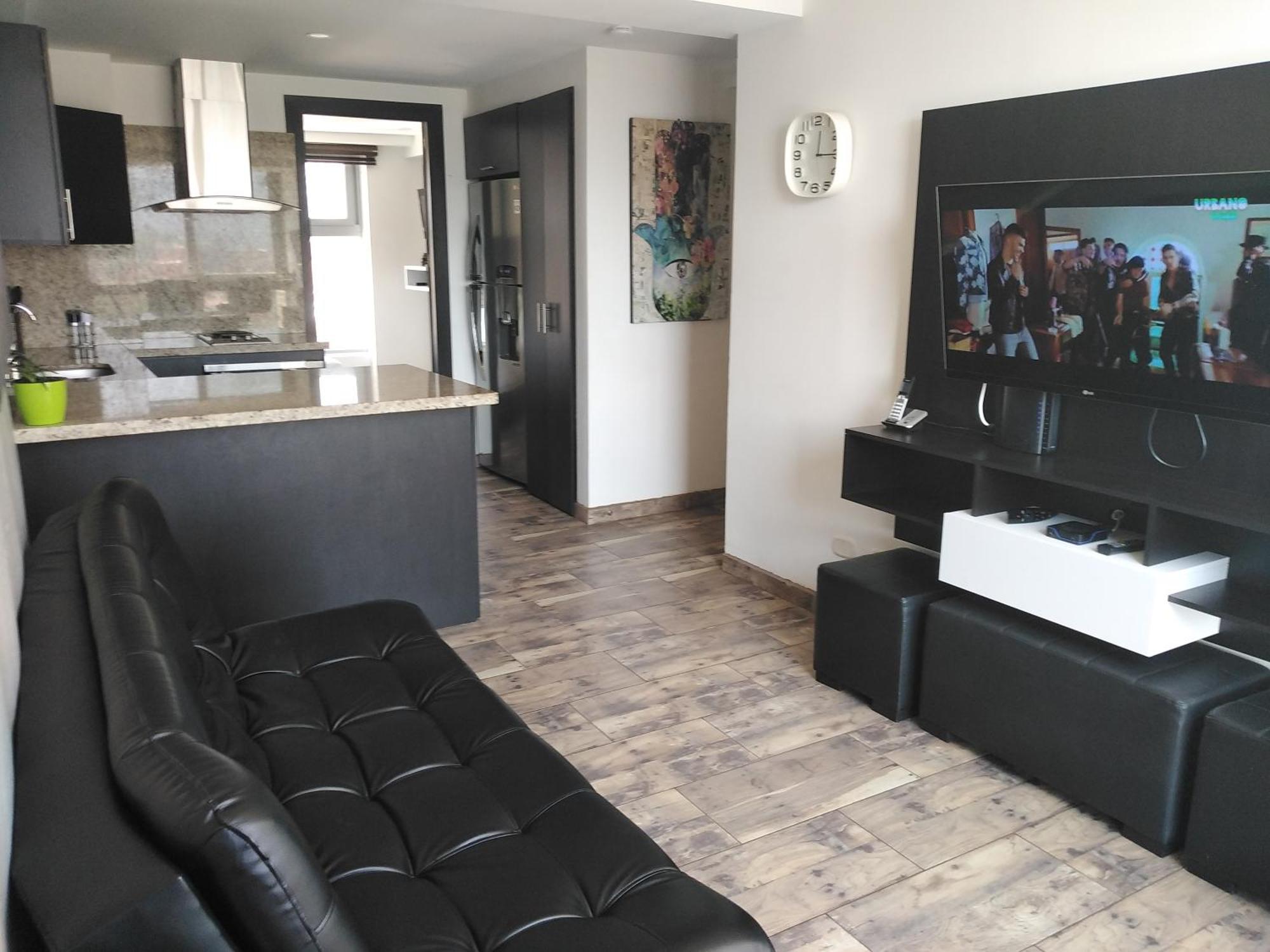 Apartasuites Av Medellín Zewnętrze zdjęcie